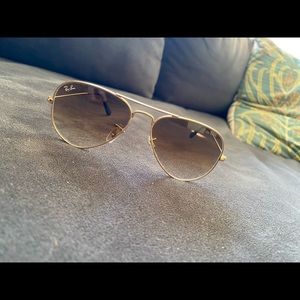 Gold Ray-ban Aviators